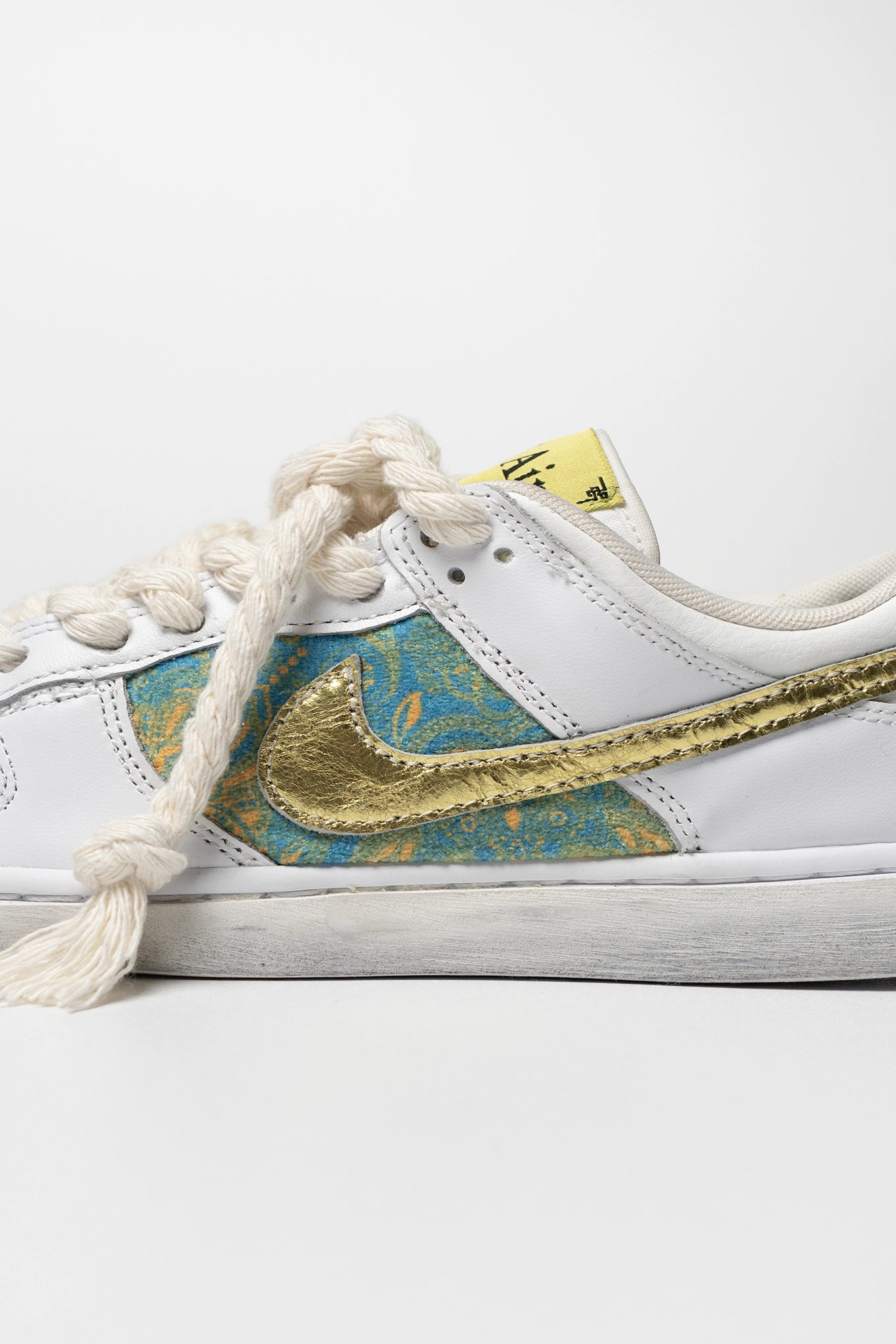 ART LOW CUSTOM GOLD_SNEAKERS - Al Ain Académie