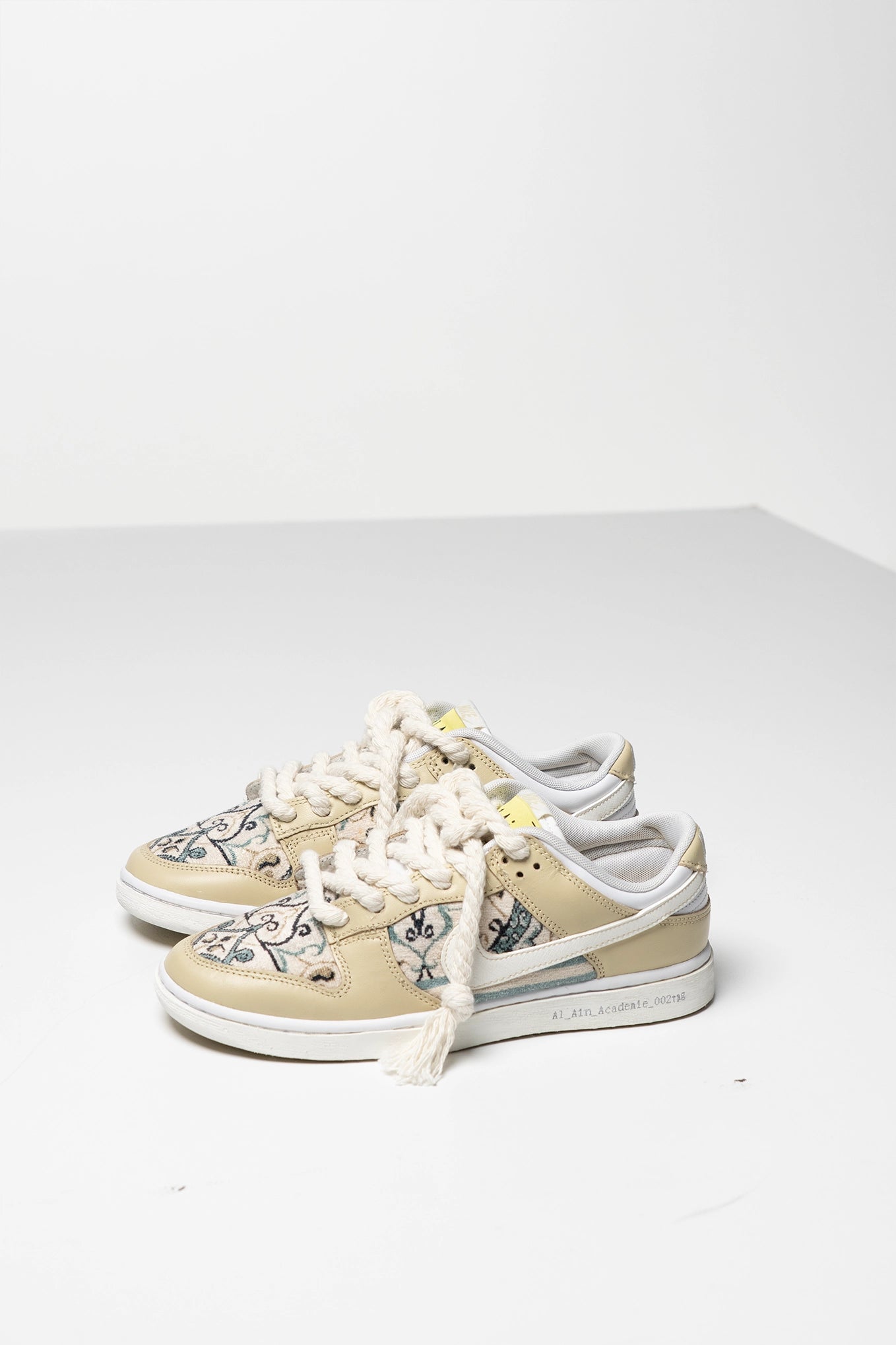 ART LOW TANGERI_SNEAKERS - Al Ain Académie
