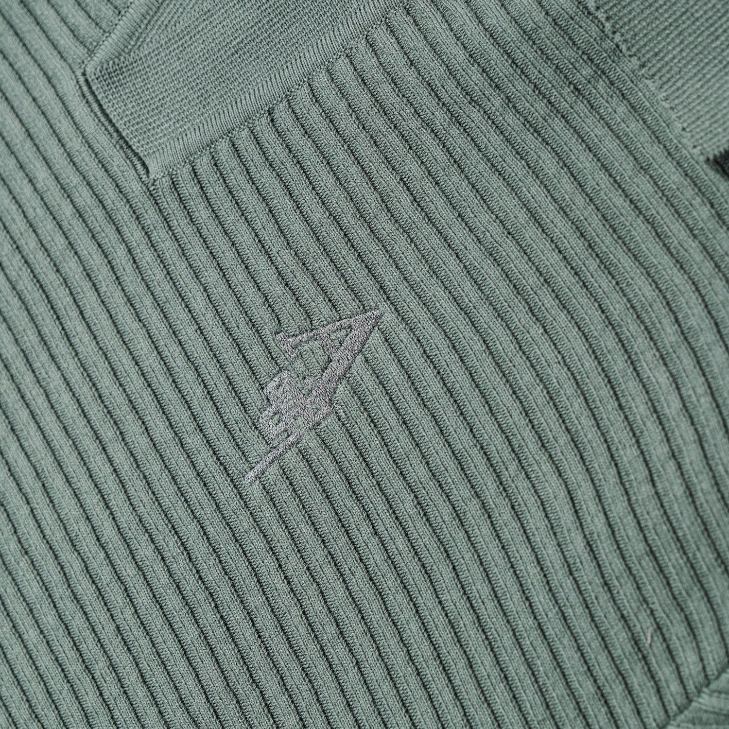 ESSENTIEL_POLO KNIT - Al Ain Académie