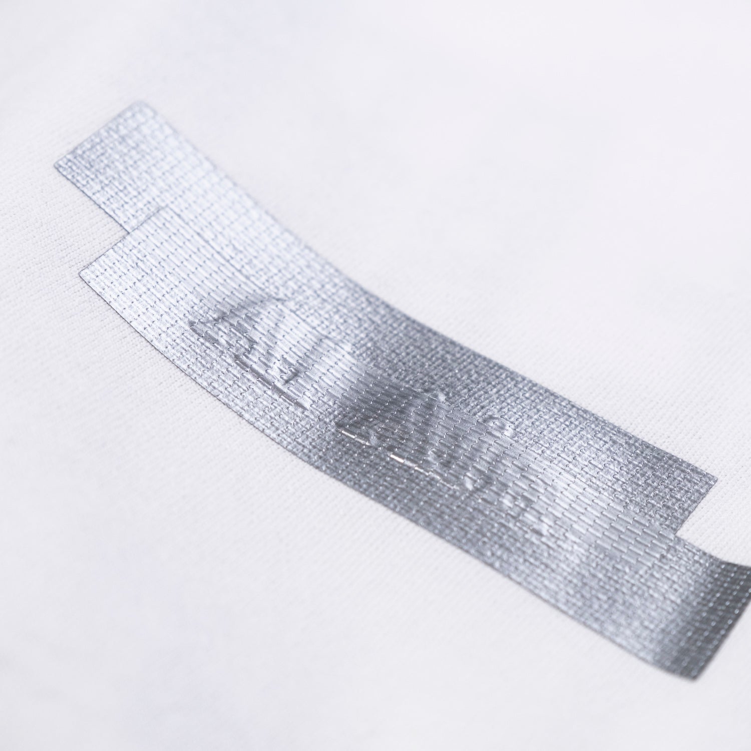 LOGO TAPE_TEE WHITE - Al Ain Académie