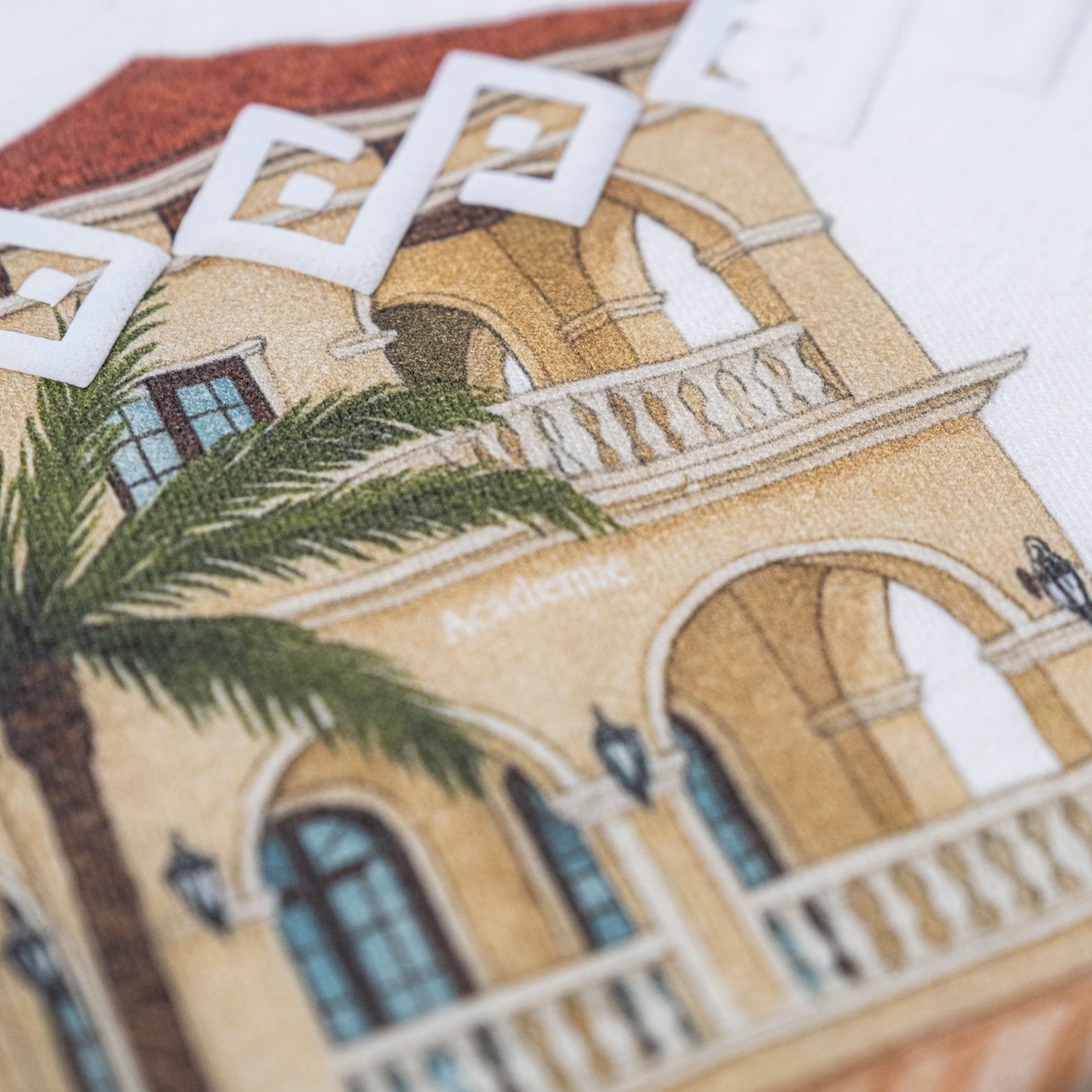 MAISON_TEE WHITE - Al Ain Académie