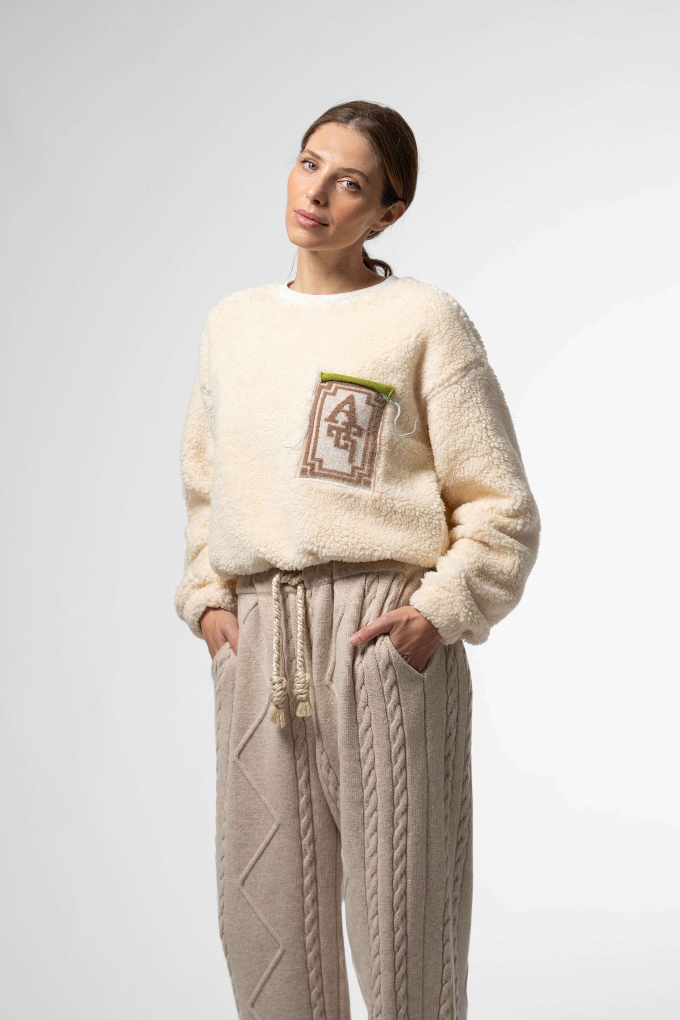 SHERPA CROP MAILLE_CREAM - Al Ain Académie